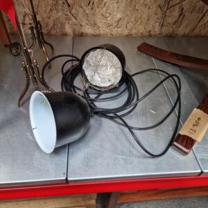 Hængelampe, sort, med kæder