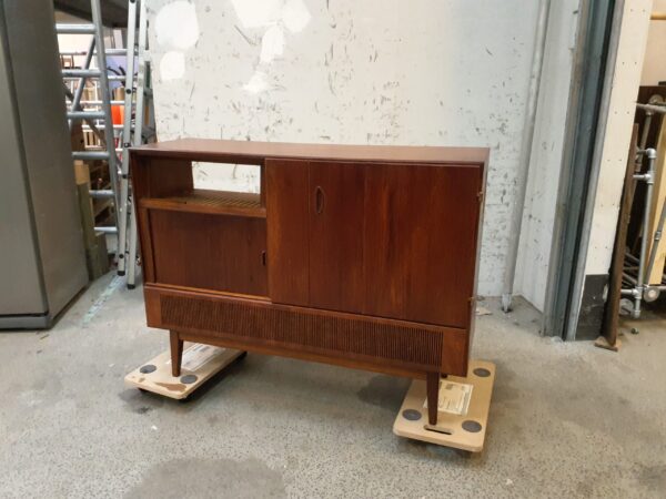 Vintage TV/radio møbel, bar, teak