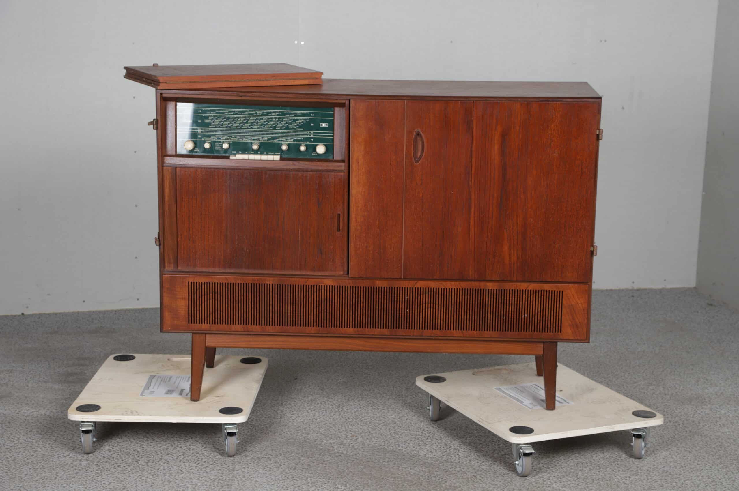 Vintage TV/radio møbel, bar, teak - Image 2