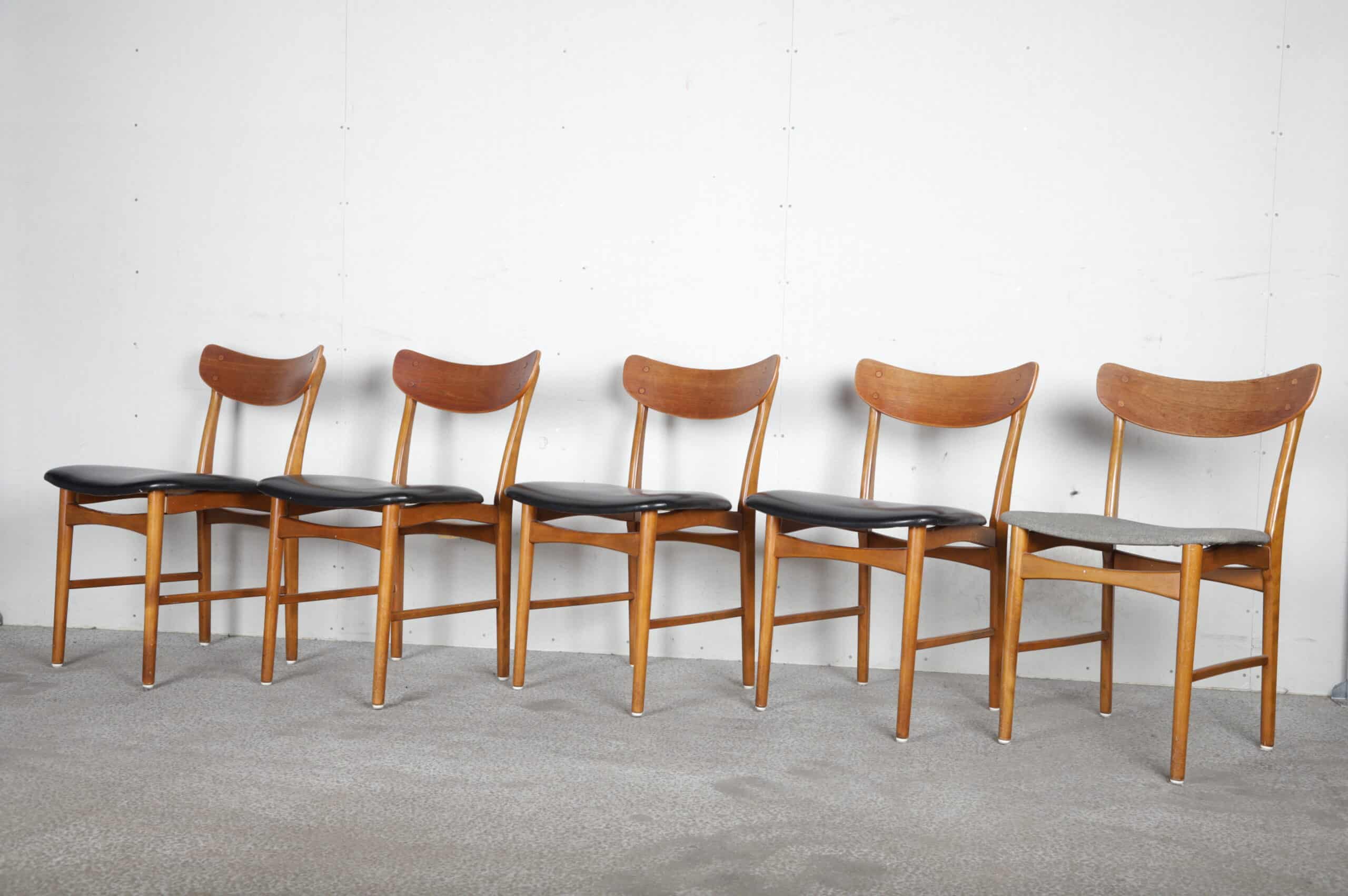 Fem spisestole i teak - Image 1