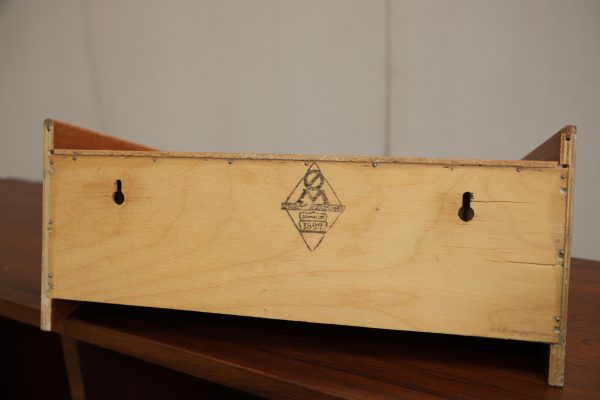 To væghængte natborde i teak - Image 3