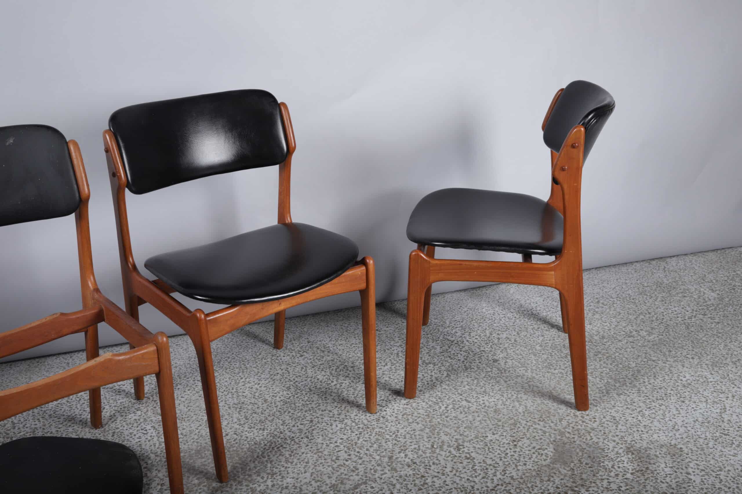 fire erik buch spisestole - Image 1