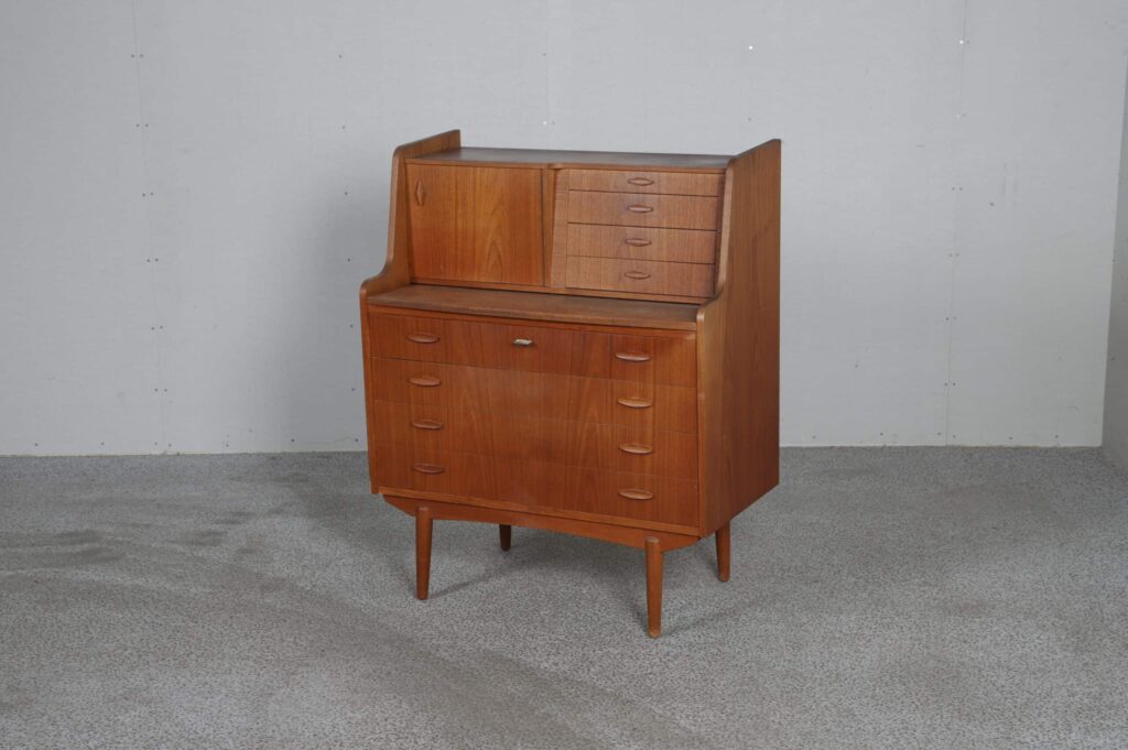 10851 – 2023-02-25 21:39:09