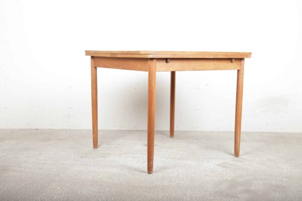 Kvadratisk spisebord med hollandsk udtræk i teak