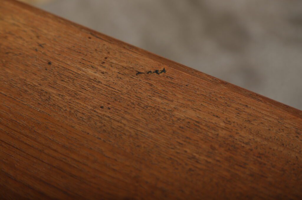 Skrivebord i teak, Tibergaard