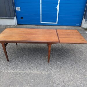 Spisebord, Johannes Andersen - Image 1