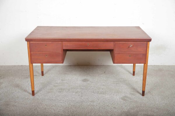Skrivebord med fem skuffer, teak