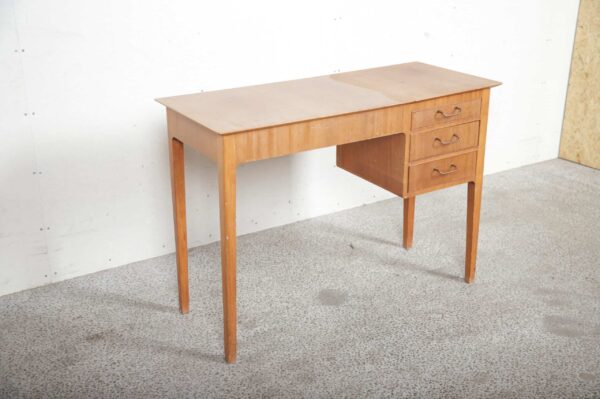 Skrivebord / sminkebord