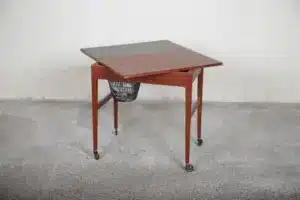 Sybord med klap og formica