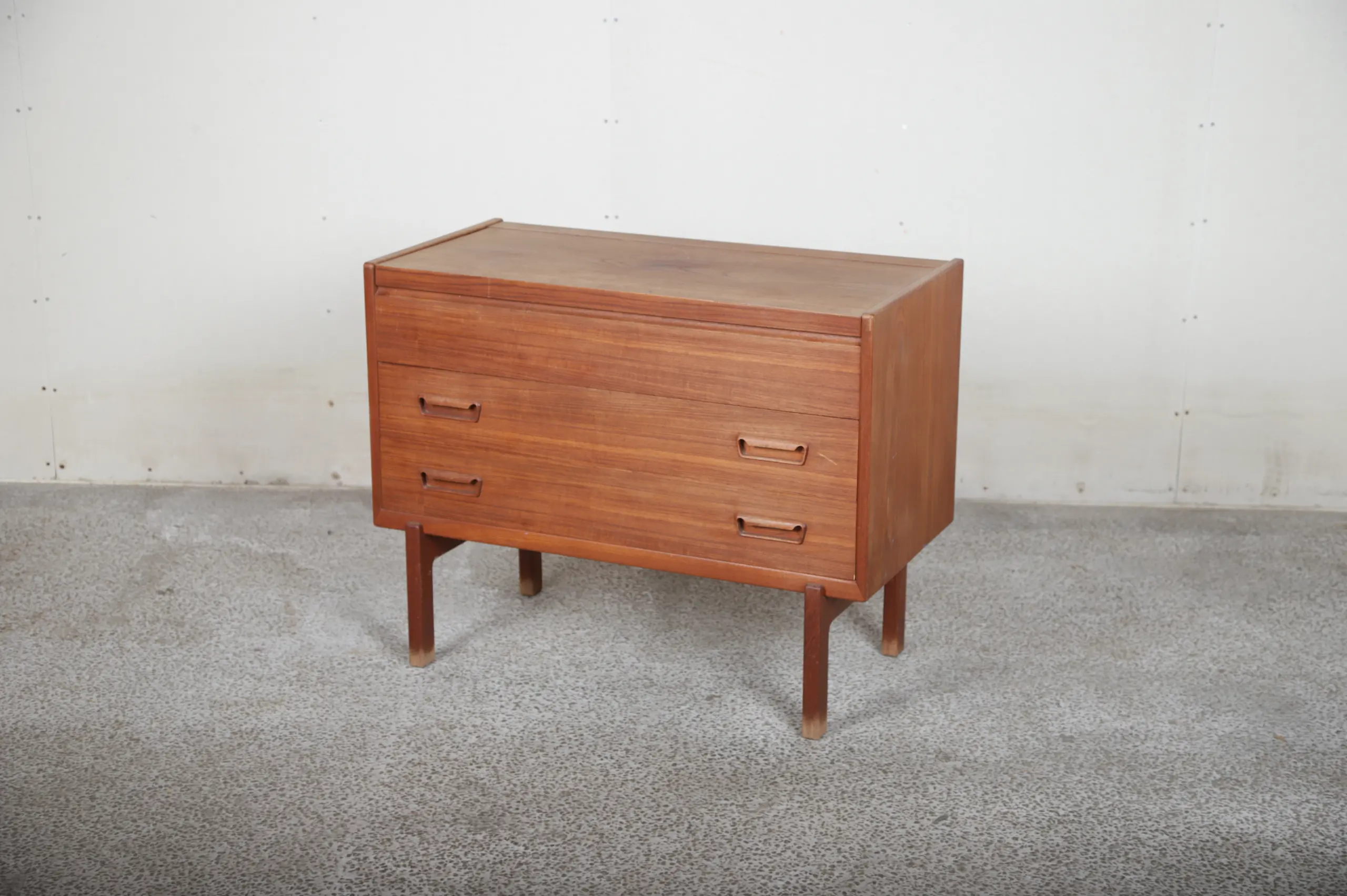 Kommode med spejl, teak