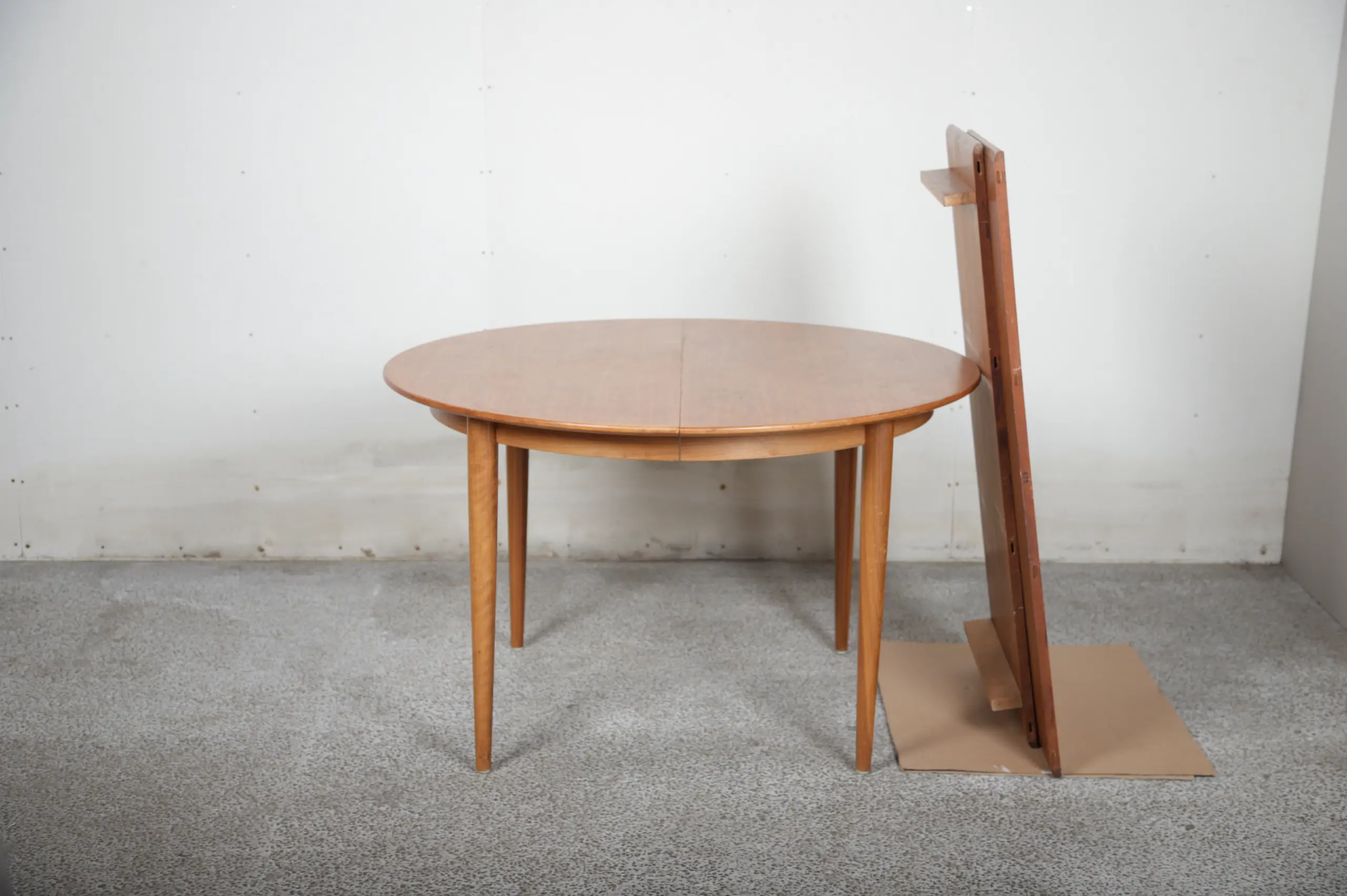 Rundt spisebord med to tillægsplader, teak, Skovmand og Andersen