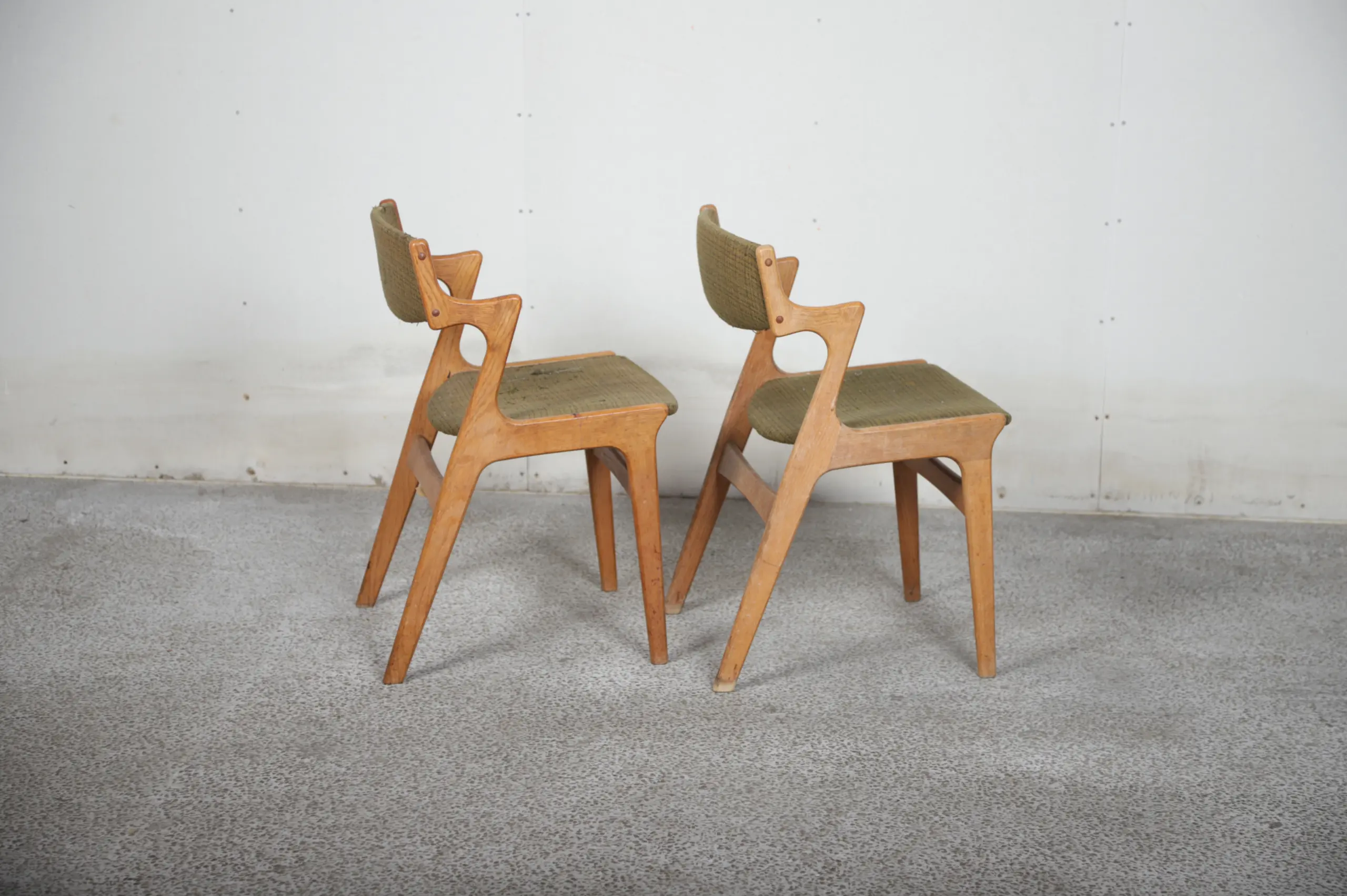 To spisestole, Nova - Image 1