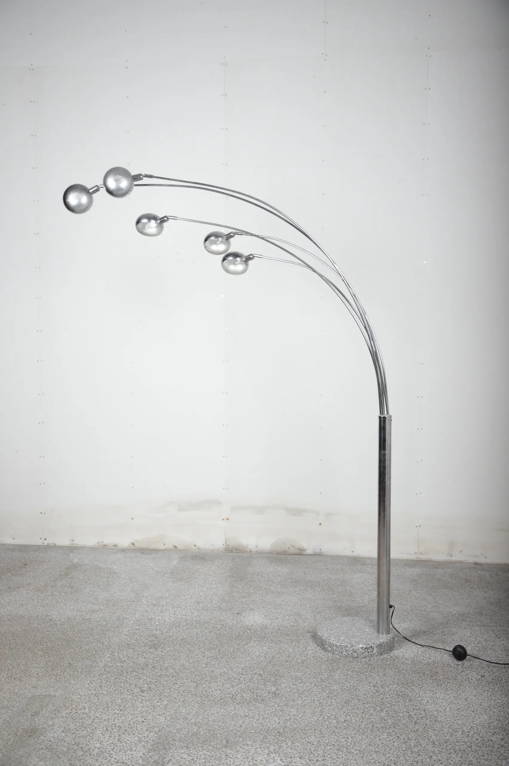 Standerlampe med fem arme