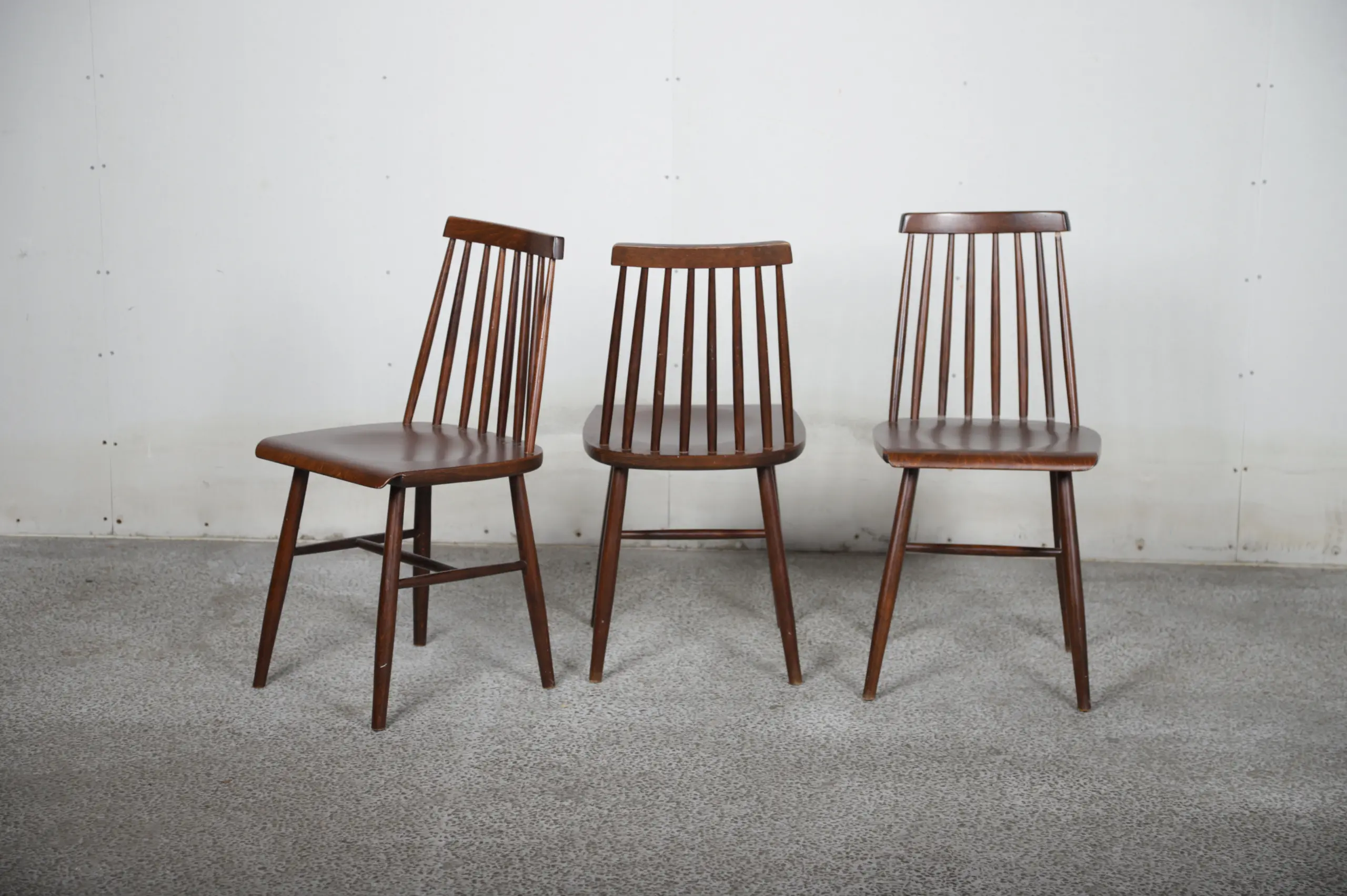 Tre brune pindestole, vintage ikea, model Preben