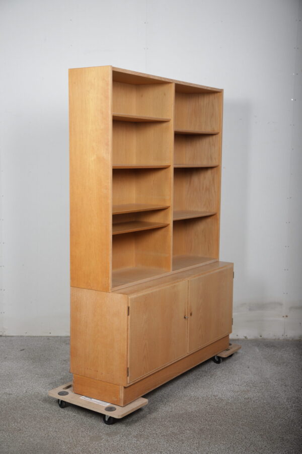 Hundevad todelt skænk eg