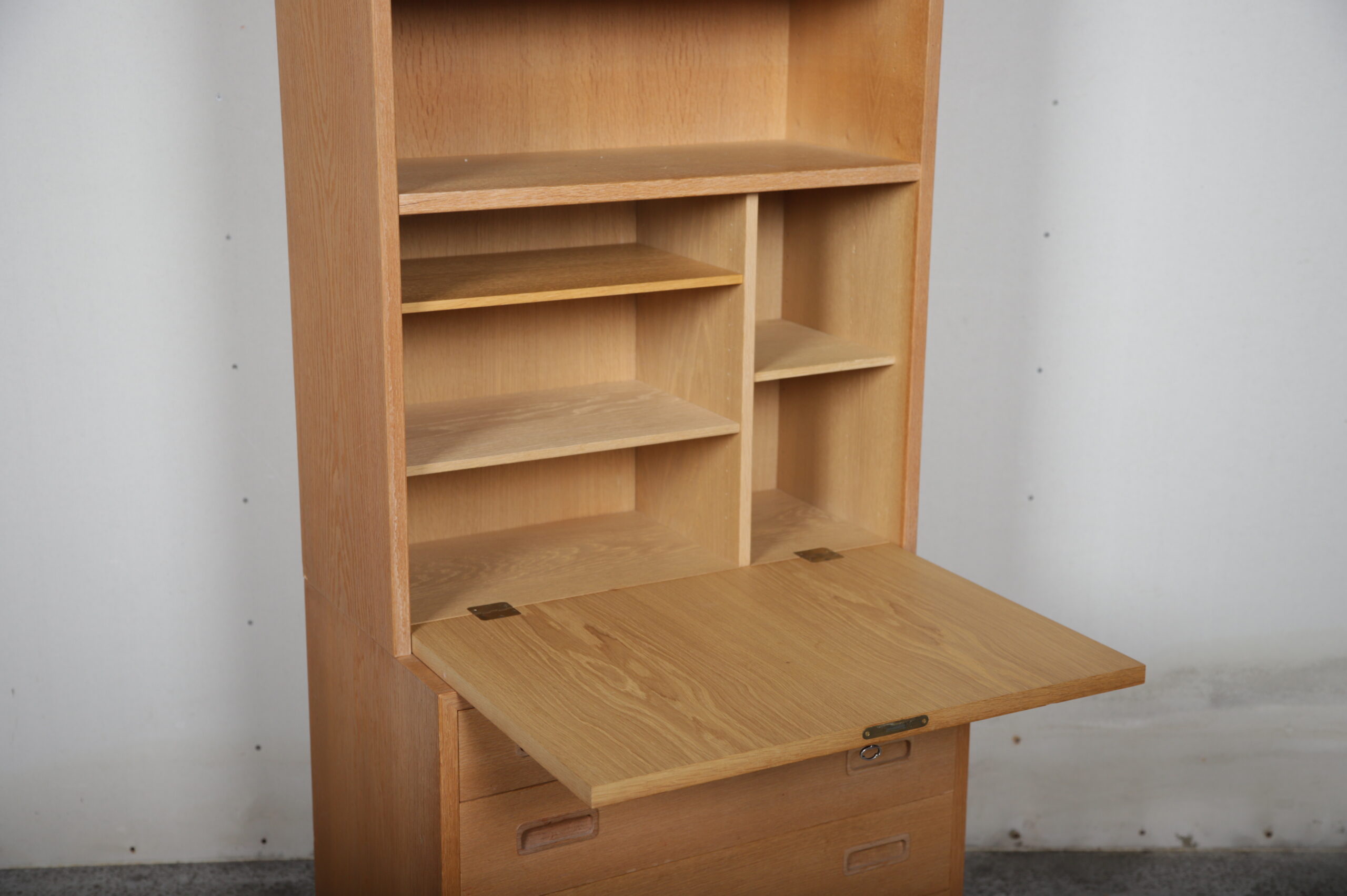 Hundevad reol, egetræ, med kommode - Image 3