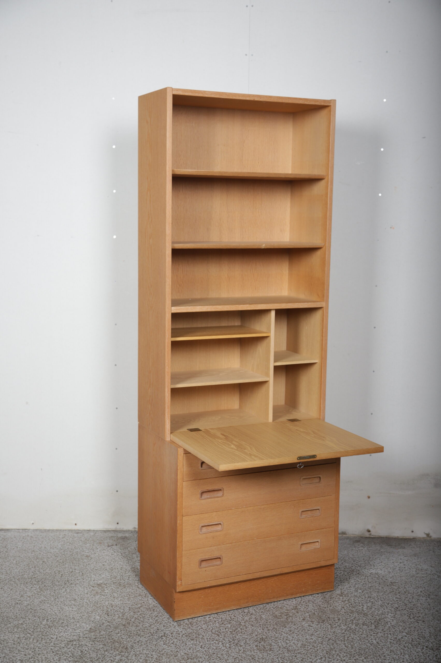 Hundevad reol, egetræ, med kommode - Image 4