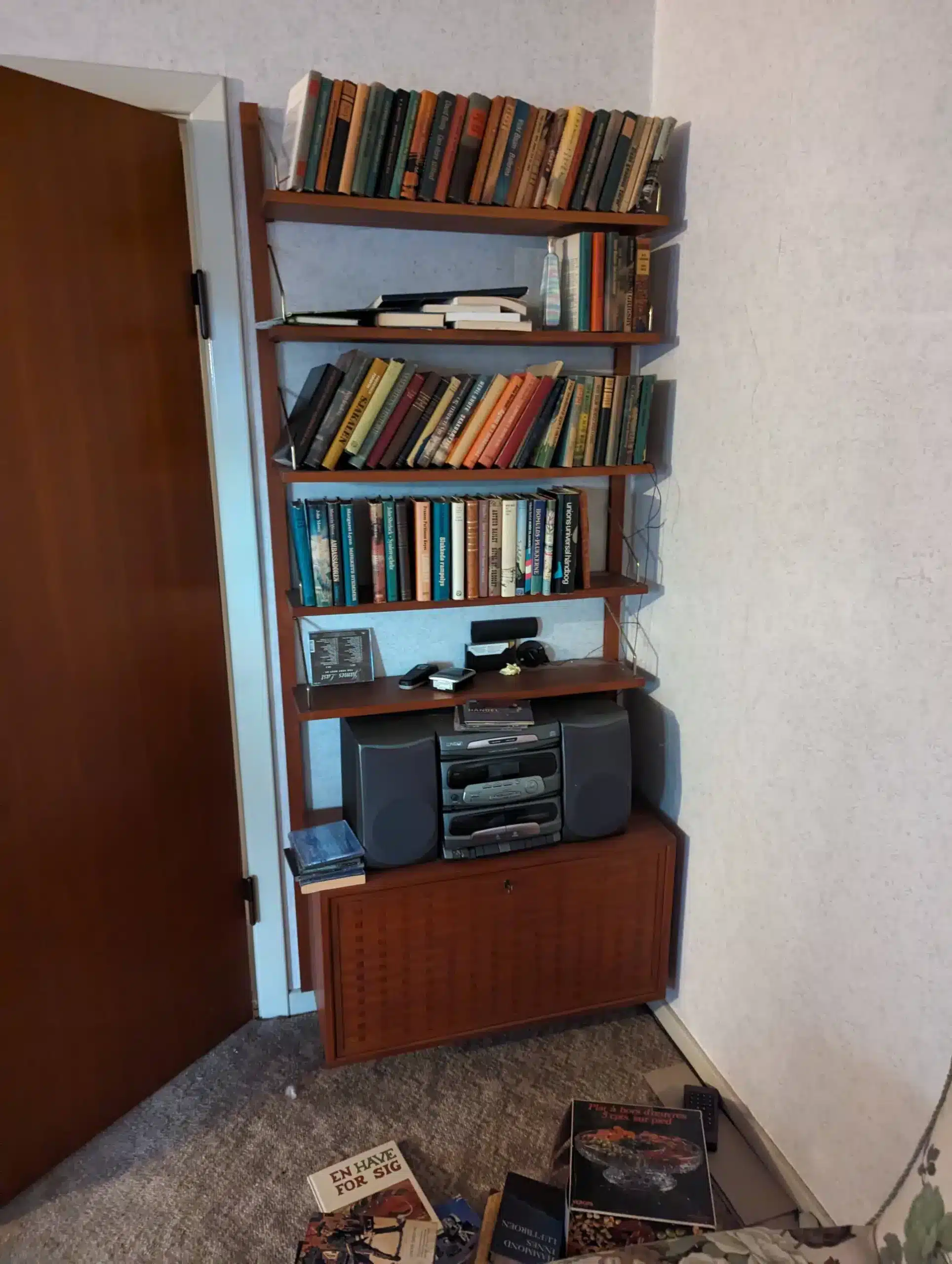 Cadovius vangereol, hylder og skab, teak - Image 1