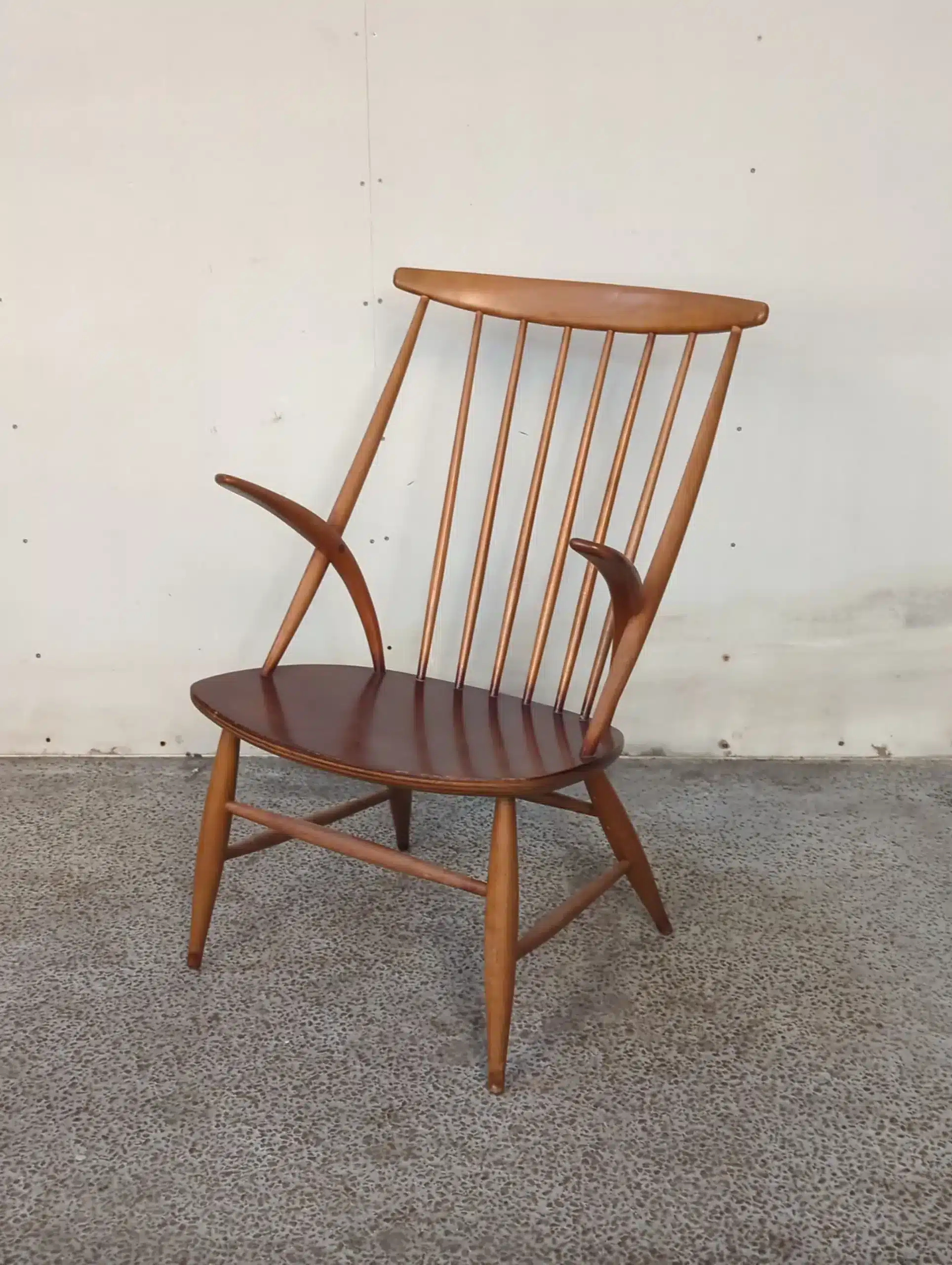 Illum Wikkelsø armstol