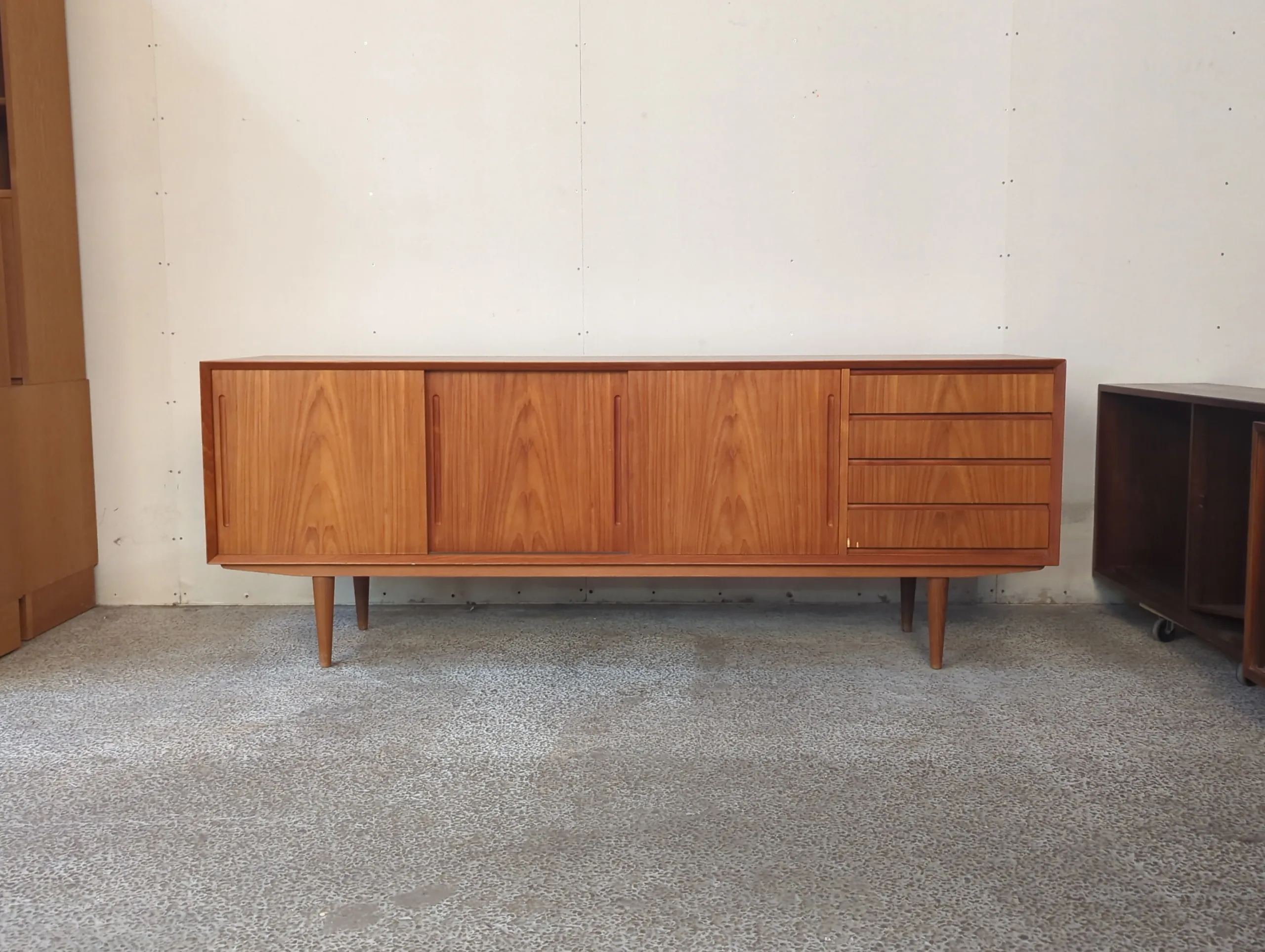 Skænk, lang lav - Image 1