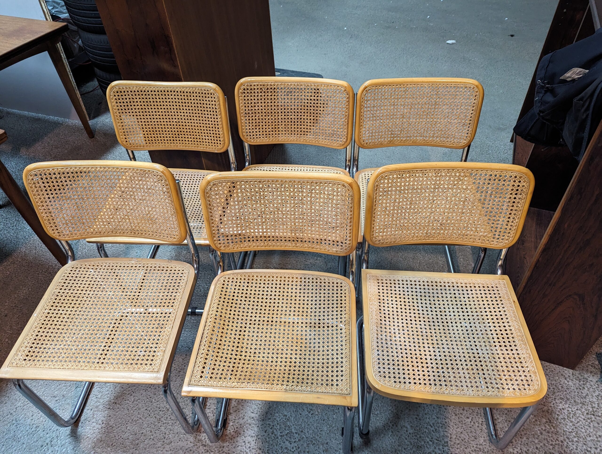 Seks frisvingerstole - Image 1