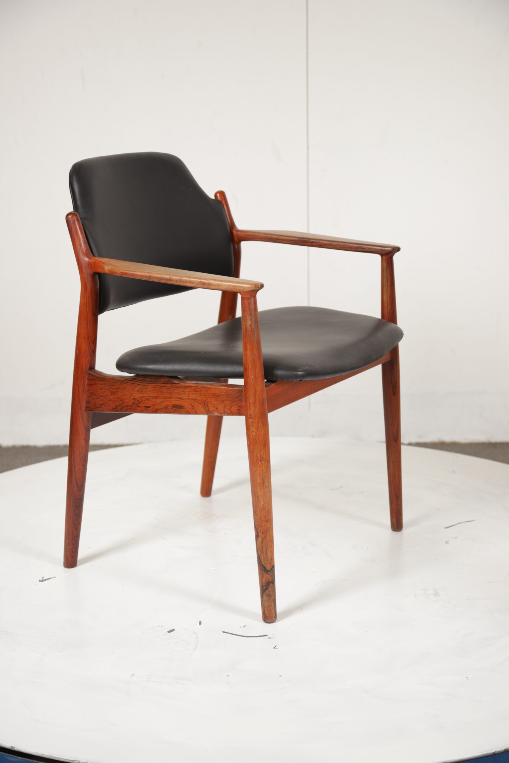 Armstol, palisander, Arne Vodder, model 62a