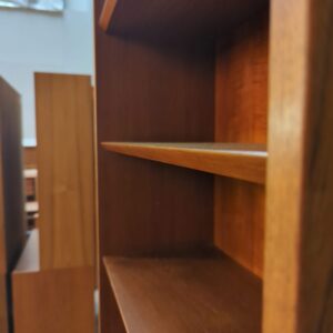 Énfløjet reol med skænk og bogreol, Hundevad, teak - Image 4