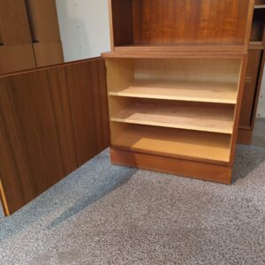 Énfløjet reol med skænk og bogreol, Hundevad, teak - Image 5