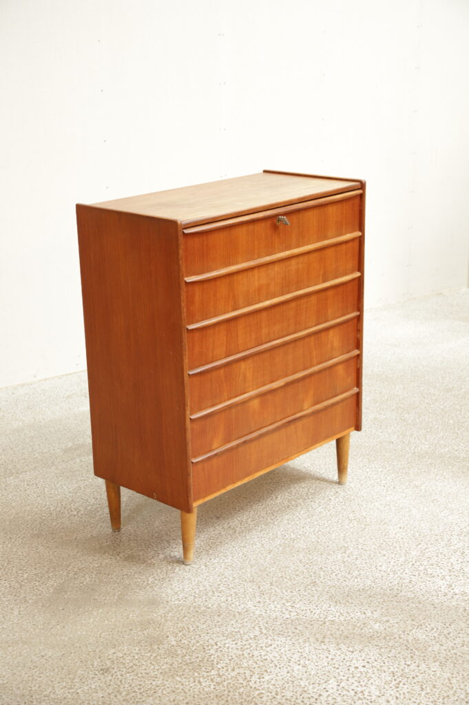 Kommode, teaktræ, seks skuffer, b: 80 d: 40 h: 100