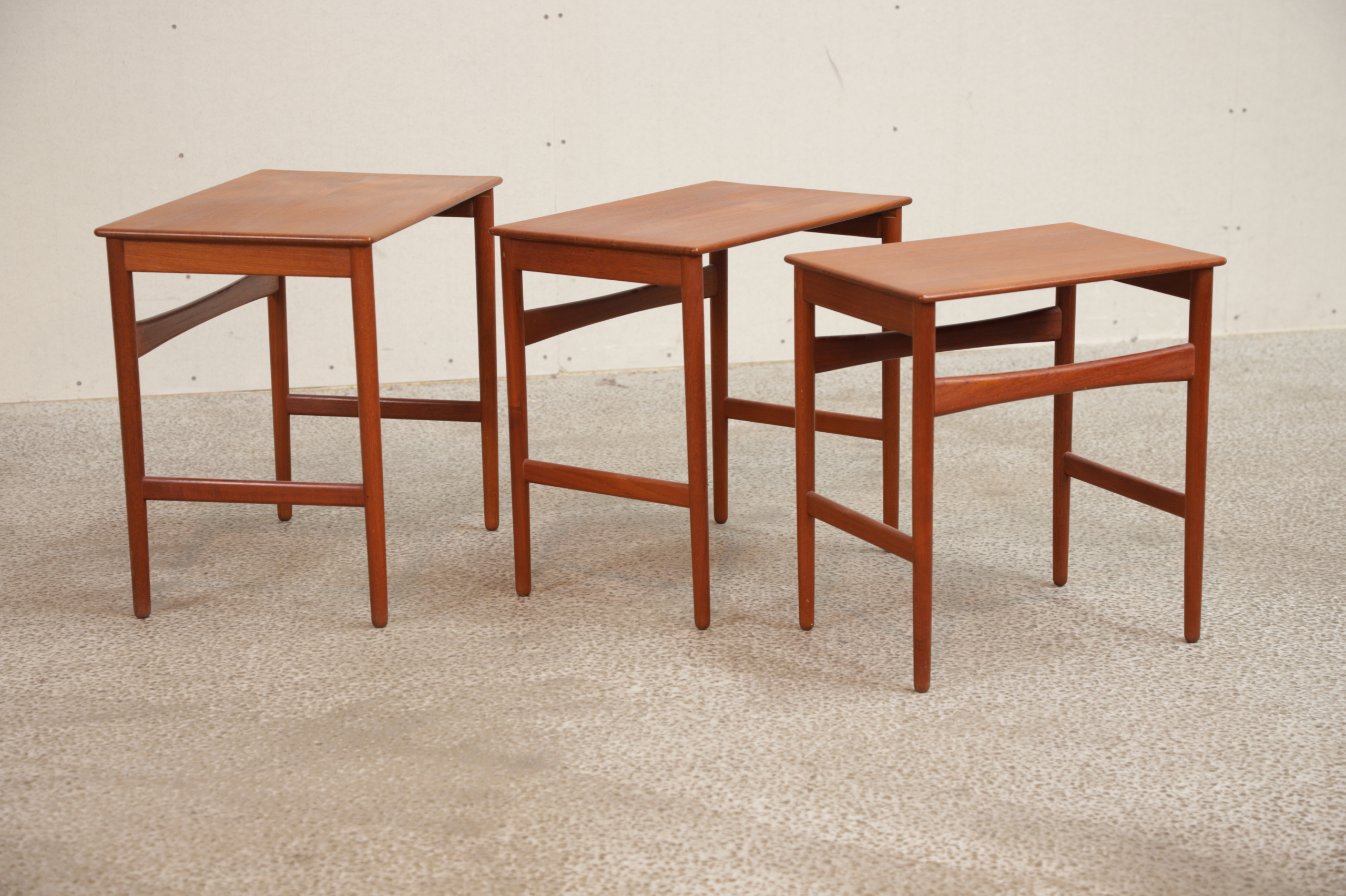 Indskudsborde i teak, Hans J. Wegner/ Andreas Tuck. Model AT40 - Image 4