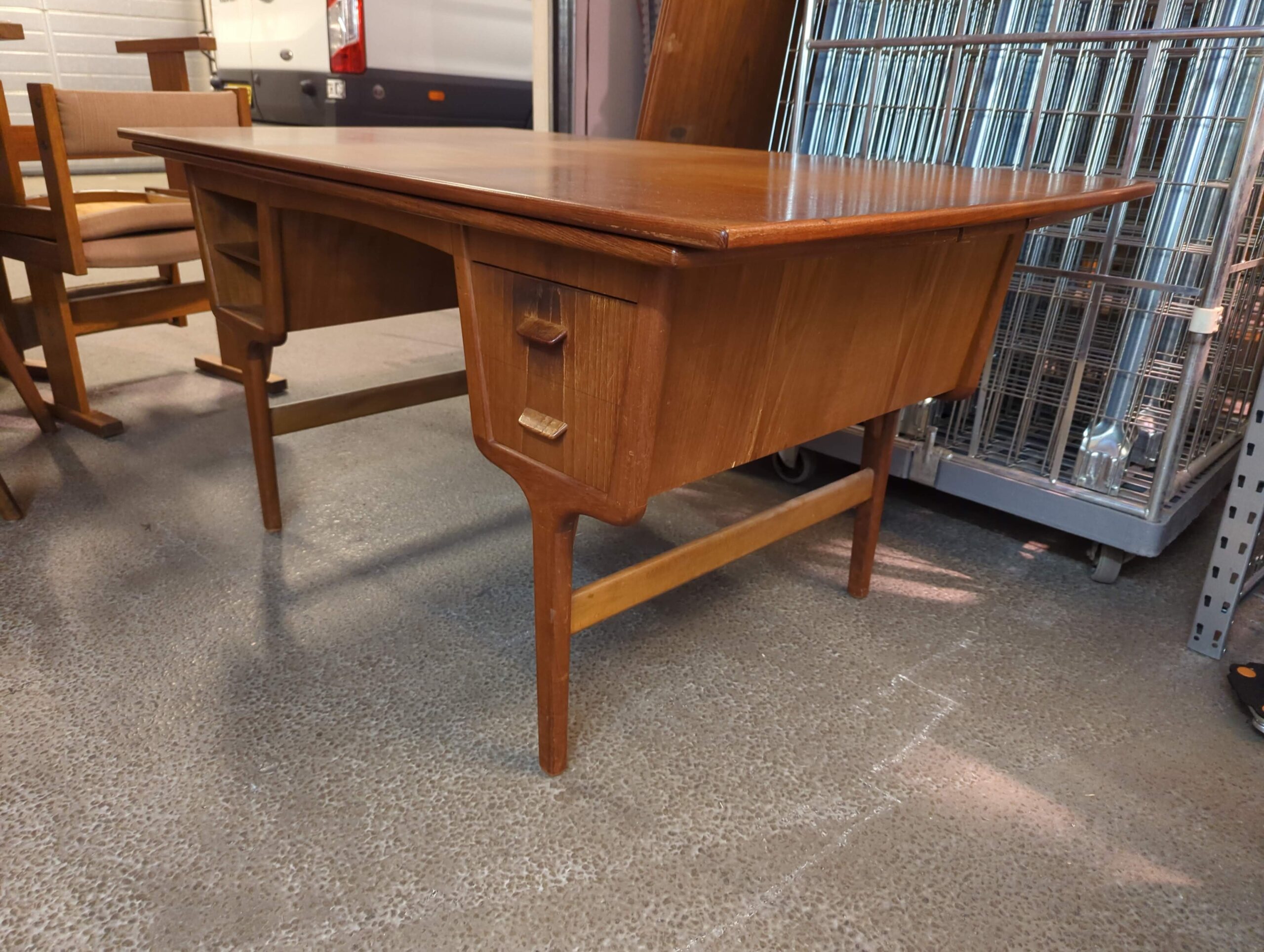 Dobbeltsidet skrivebord med hollandsk udtræk, teak - Image 3