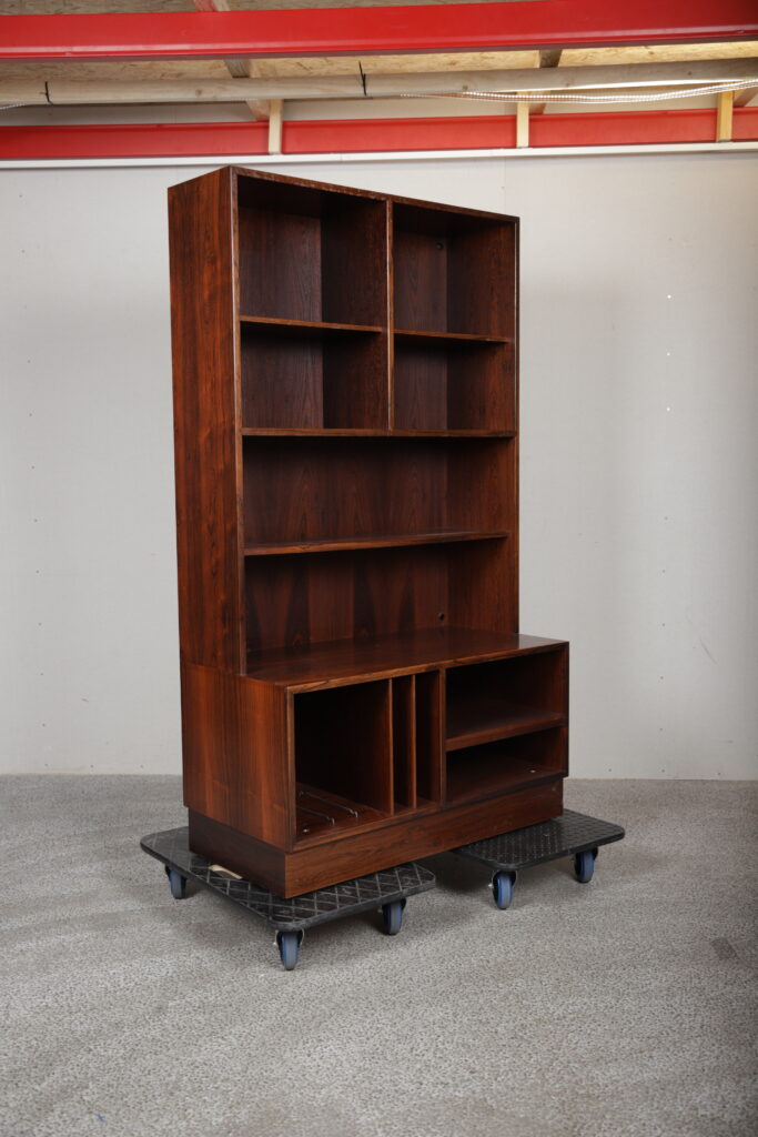 Kort skænk, palisander, til LP’er, Sven Ellekær