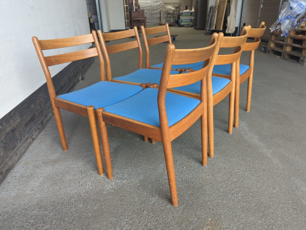 Seks spisebordsstole, massiv egetræ, Poul Volther model J61 for FDB