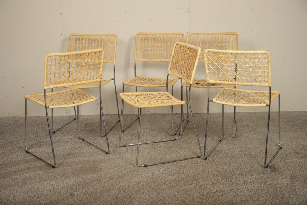 Seks spisestole med flet