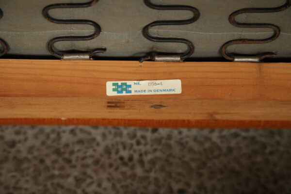 Trepersoners sofa, til ompolstring