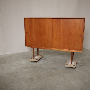 Stor skænk med store skydelåger, hylder og skuffer, teak - Image 6