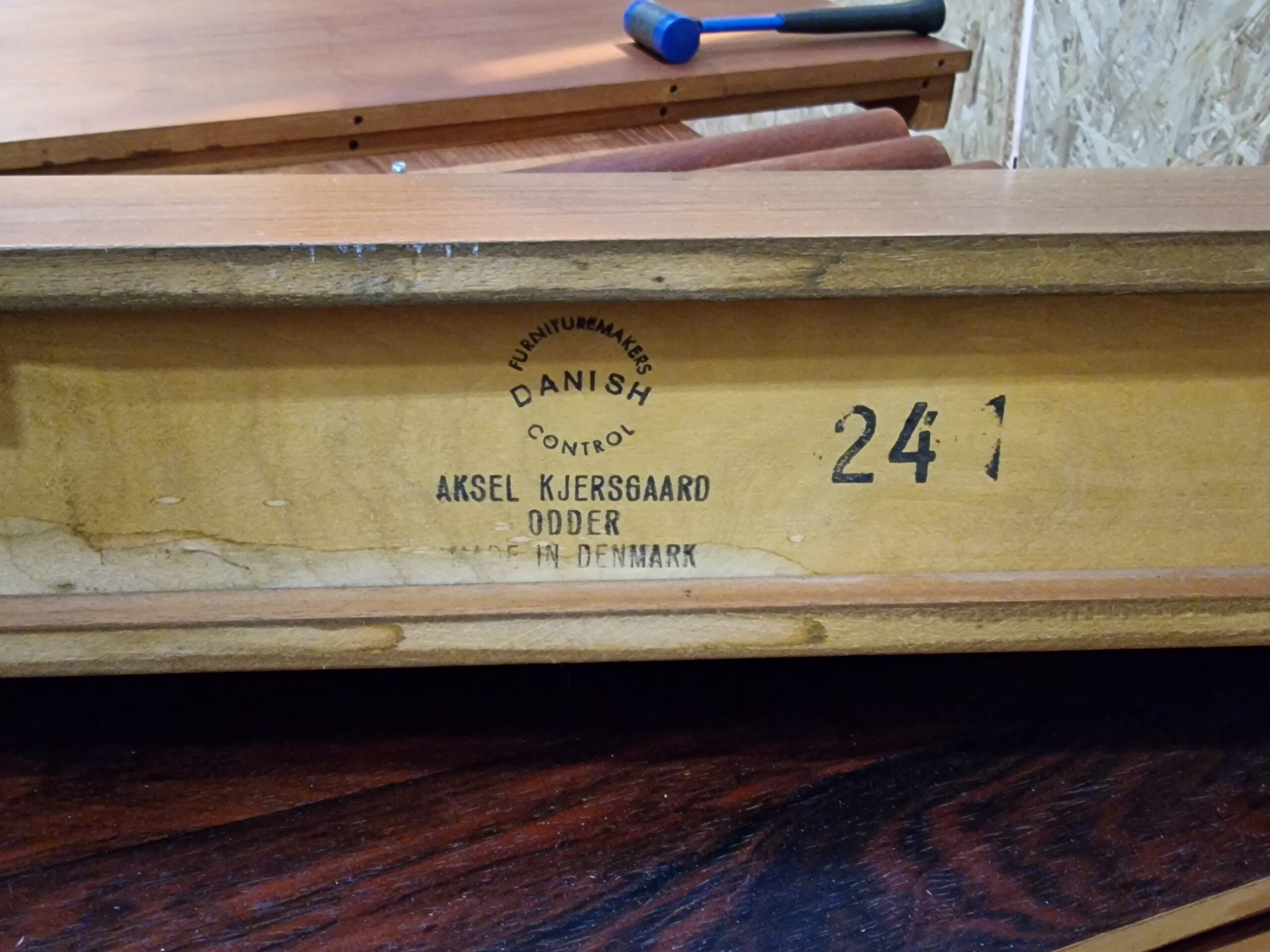 Spejl og hylde, teak, Aksel Kjersgaard - Image 2