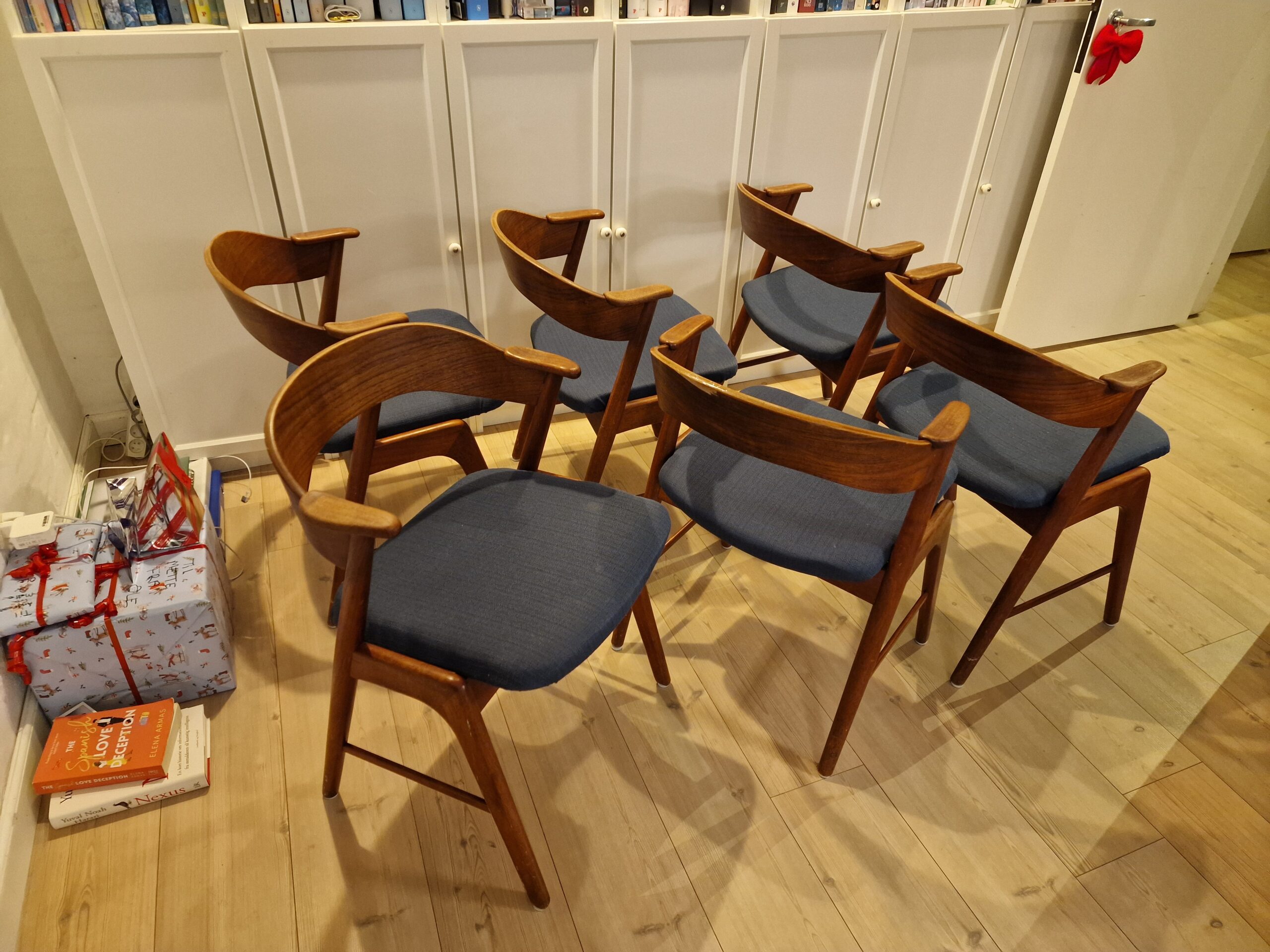 Seks spisestole, massiv teak, Kai Kristiansen model 32 - Image 2