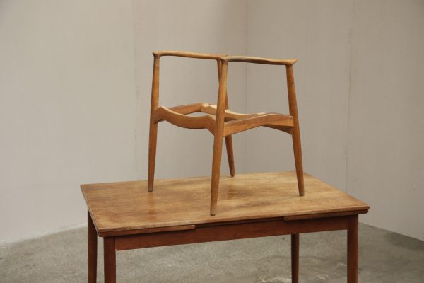 Armstol, Erik Buch Captains Chair, egetræ, til renovering - Image 3