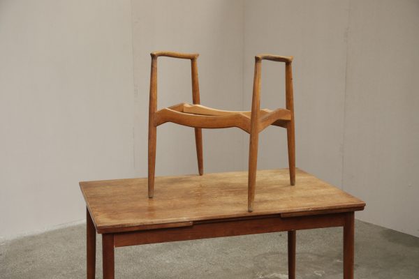 Armstol, Erik Buch Captains Chair, egetræ, til renovering - Image 4