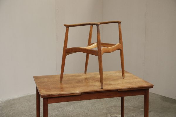 Armstol, Erik Buch Captains Chair, egetræ, til renovering - Image 6