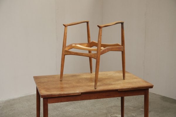 Armstol, Erik Buch Captains Chair, egetræ, til renovering - Image 9