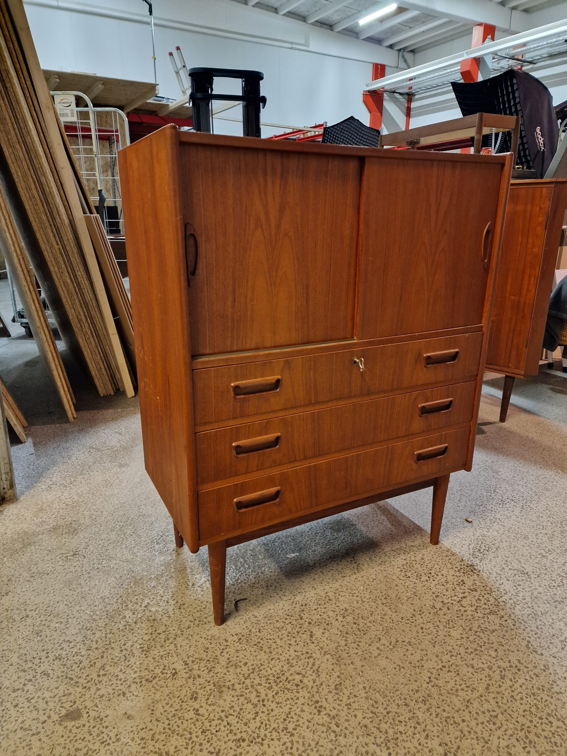 Kommode med skydelåger - Image 1