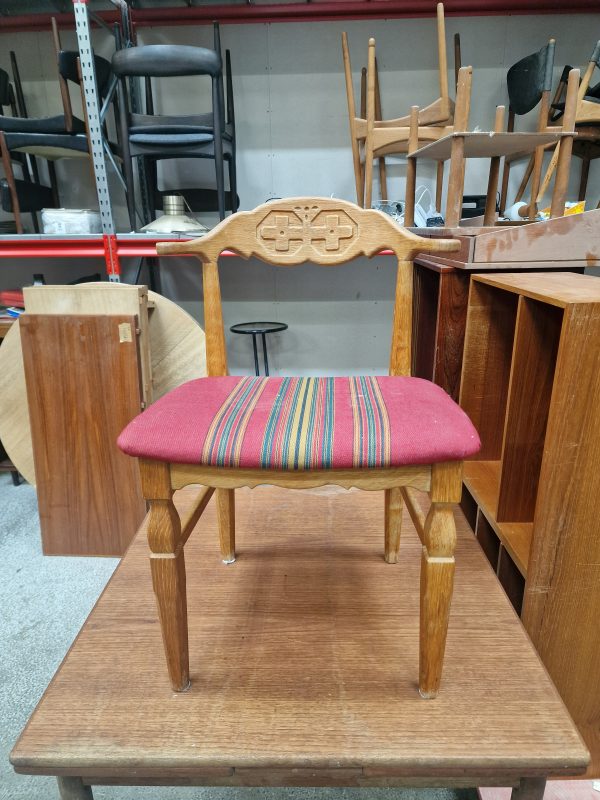 Én spisestol, massiv egetræ, Henning Kjærnulf