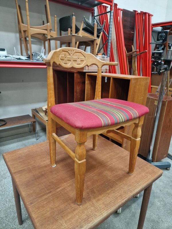 Én spisestol, massiv egetræ, Henning Kjærnulf