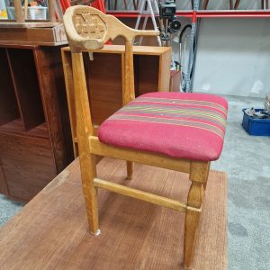 Én spisestol, massiv egetræ, Henning Kjærnulf - Image 7