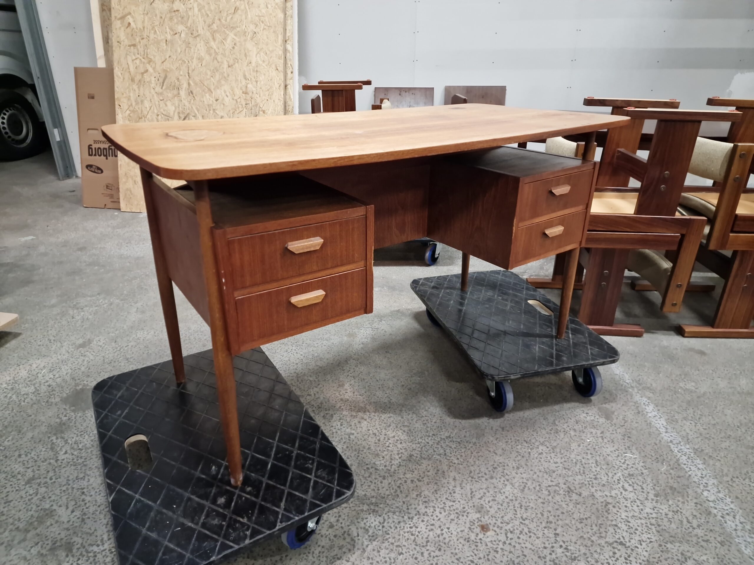 Skrivebord, teak, Tibergaard - Image 1