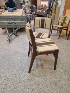 to spisestole, brunstribet, mahogni, Erik Buch model 89