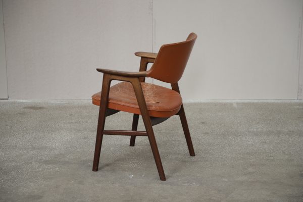 Armstol i palisander, Erik Kirkegaard model 43, Høng Stolefabrik