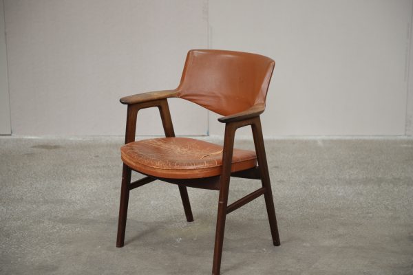 Armstol i palisander, Erik Kirkegaard model 43, Høng Stolefabrik